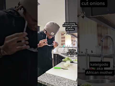 GenZ wearing protective glasses just to cut onions 🤣🤣