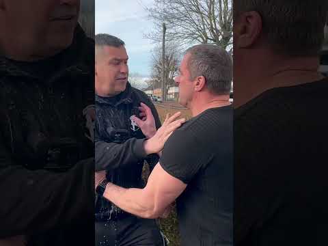 Repo Man gets jumped #shorts #repossessions #repo #car #cars #usa #australia #vehicles #truck