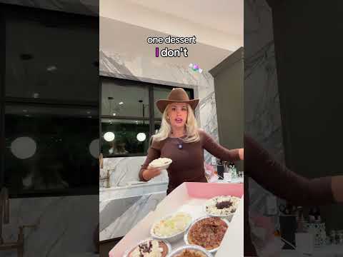 Crumble cookies launches PIES for THANKSGIVING?! #crumblecookies #food #mukbang