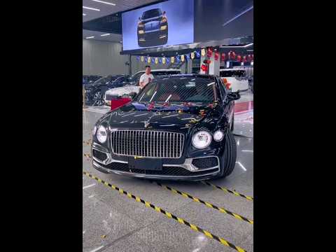 Bentley luxurios Sedan Flaying Spur - Billionaire car