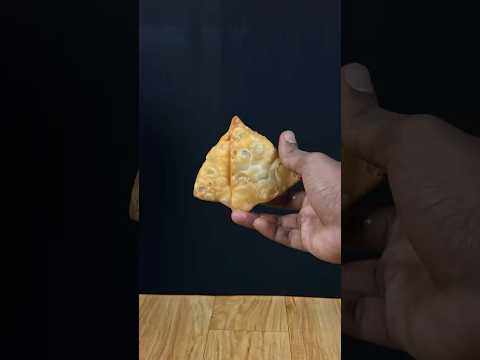 SAMOSA the  Iconic INDIAN Snack.🔥❤️ #shorts #telugu #telugucooking