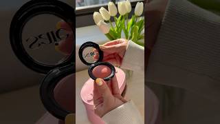 what’s in my makeup bag! #asmr #makeup #asmrmakeup #whatsinmybag