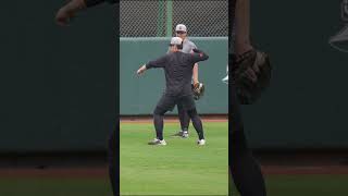 【巨人】ギプスが外れたリハビリ中の岡本和真選手 #shorts #baseball #sports #ジャイアンツ #巨人 #プロ野球