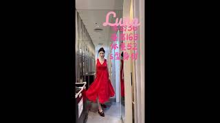 我們喜歡藍色那件泡泡袖，大家呢？！喜歡哪件給我們留言喔！ #曼谷 #曼谷生活 #泰国 #海外生活 #泰國潮牌#穿搭 #穿搭分享 #穿搭日常