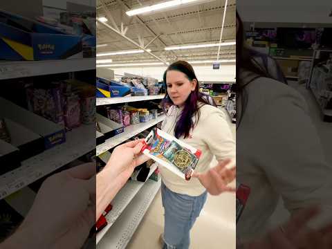 iPHONE vs HUMAN, Who Buys Better Pokemon Cards? 😂