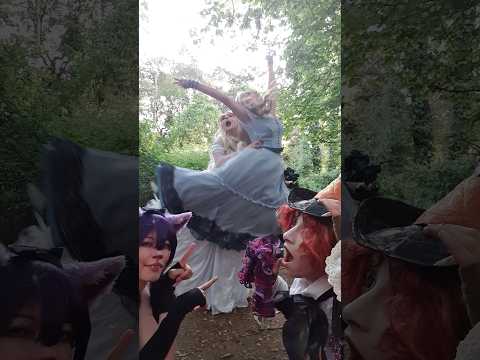 So, how's your shoot going ? #timburton #cosplay #alice
