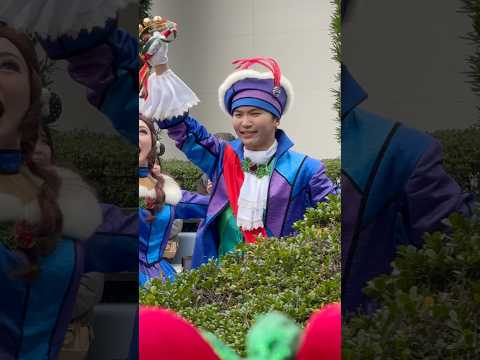 【スニーク】ディズニー・クリスマス・ストーリーズ "フォンド・フェアウェル” #ディズニー #東京ディズニーランド#パレード #ディズニークリスマス#クリスト#ディズニーダンサー #shorts