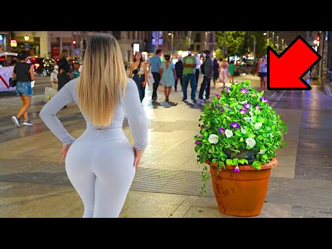 Bushman Prank: Scaring a Lot Of People in Spain !!!