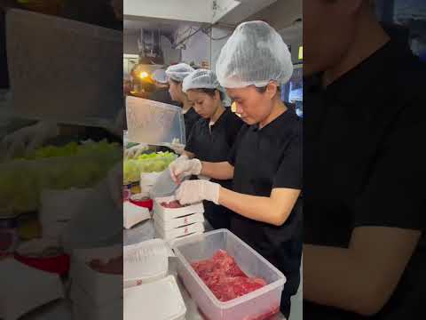 那么，你是奔着我的什么来吃火锅？