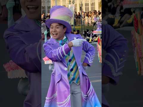 イッツ・ア・スウィーツフルタイム！#disney #ディズニーランド #ディズニーダンサー #ヴァネロペ #ヴァネパル#ヴァネパルダンサー#ディズニーパレード#パルパルーザ#shorts
