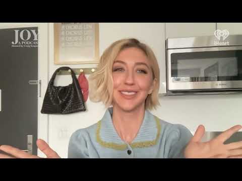 Who makes Heidi Gardner laugh