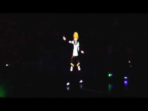 Purple Butterfly On Your Right Shoulder-Len Kagamine- P7 S6-Vocaleek- The Premiere. Ho Chi Minh City