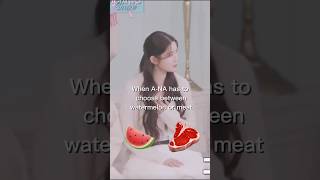 watermelon or meat???🍉🥩           #kpop #heart2heart #jiwoo #yuha #a_na #shorts