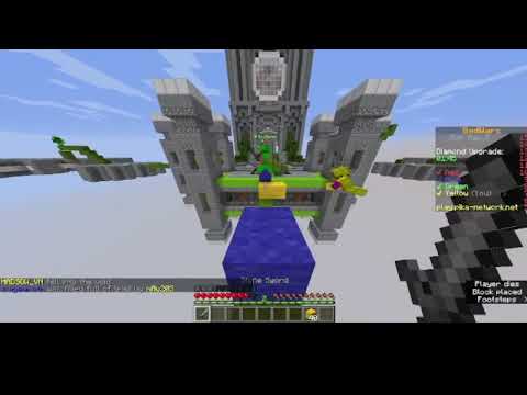 SUPER Insane Bedwars Fight with the BEST Teammates🛏️🛏️⚔️ (Almost gets killed💔)
