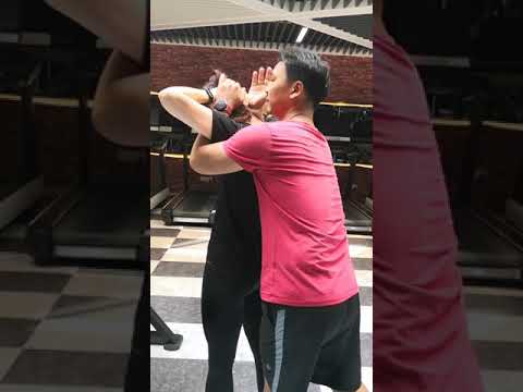 整復改善瑋瑋駝背.美式整脊在中国