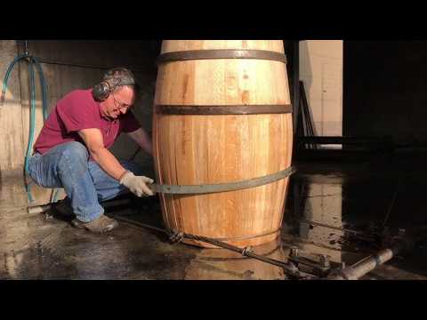 HOW WHISKEY BARRELS ARE MADE 🥃| INDUSTRIAL PROCESS