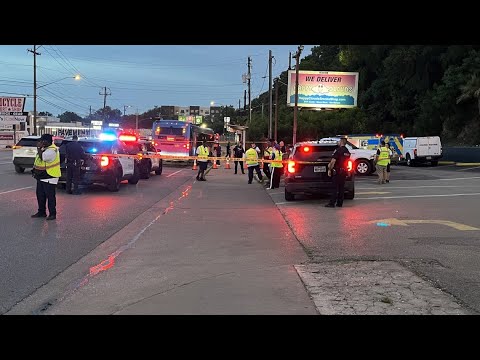 Live: Austin police hold media briefing following homicide on South Lamar Boulevard