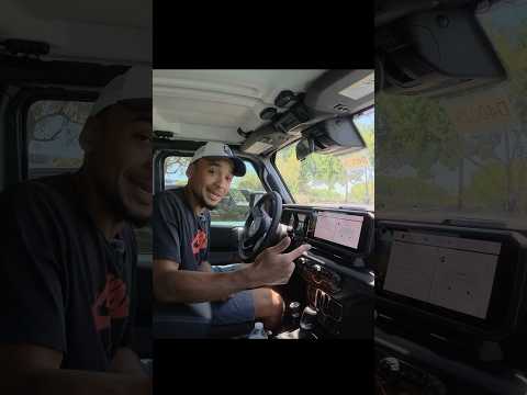 New Screen in 2024 Wrangler 😱 #shorts #wrangler #rubicon #youtubeshorts #shortvideo