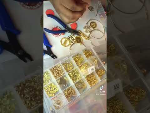 Make designer charms bracelets pt2 #diy #trending #shorts #bracelets#girl  #tiktok #like #tutorial
