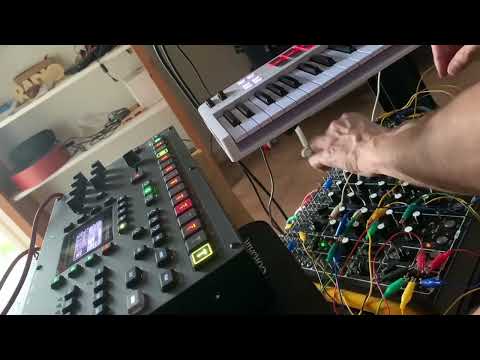 Soma Pulsar 23 (random) jam with Octatrack