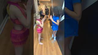 The SWEETEST little friendship 👯‍♀️ @MadilynCurtis  #besties #dance #scarlett
