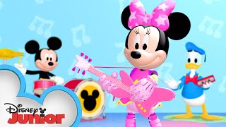 Minnie's a Pop Star 🎤| Mickey Mornings | Mickey Mouse Clubhouse | @disneyjr