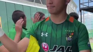 松木玖生の礼儀正しさをご覧ください