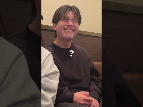 歌う番じゃなくても楽しそうにしてくれる彼氏😂 合いの手が不思議すぎる笑 #あいかいカップル #カップルの日常