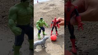 Joker bullies baby Hulk and baby Spiderman | Marvel Toys