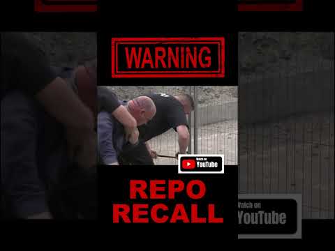Repo Man starts fighting a customer #shorts #repossessions #repo #funny #comedy #car #cars