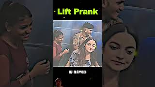 Funny laughing 😂 rjnaved prank 😂😂 #viralvideo #prankvideo #rjnavedliftprank #topprankscallbyrjnaved