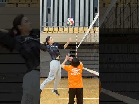 混合バレーでこの3人が前衛にいたら強すぎるwww. #shorts