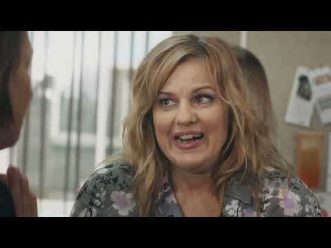 a NEW YEAR office PARTY // LOL COMEDIHA!