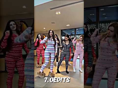 Merry Christmas fam 🎄❄️❤️#dancemoves #tiktokviral #tiktokdance #shortsvideo #fypシ゚ #shorts #fyp #fy