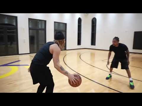 Trippieredd misses shot🏀