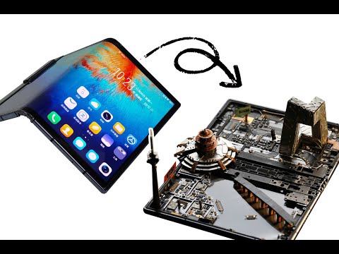 I Turn a Foldable Smartphone into a City Model