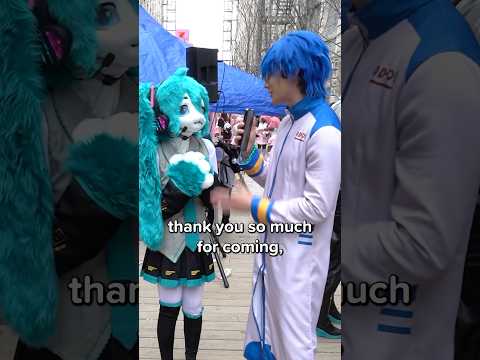 INTERVIEWING THE WINNER OF THE HATSUNEMIKU LOOK ALIKE CONTEST #hatsunemiku #cosplay #miku