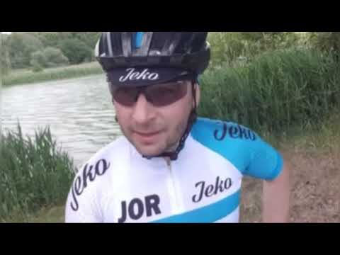CHIEDONO AD UN CICLISTA PERCHÉ STANNO SEMPRE IN MEZZO ALLA STRADA E QUELLO CHE DICE FARÀ DISCUTERE!