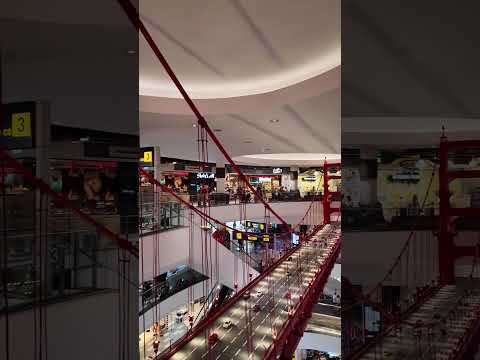 "Is This San Francisco in Thailand? 🧐 Walking the Golden Gate Bridge Inside Terminal 21 Pattaya!"
