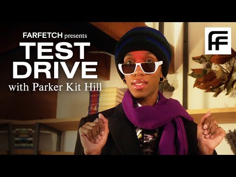 Parker Kit Hill Tries Out Jil Sander's XXL Tote Bag | Test Drive | FARFETCH