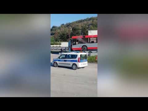 I VIGILI SI NASCONDONO PER FARE LE MULTE CON L’AUTOVELUX E SENTITE CHE DICE IL CAMIONISTA!!