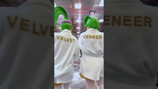 Velvet and Veneer backstage 🤭✨ #velvet #veneer #trolls3 #trolls3cosplay #Acen