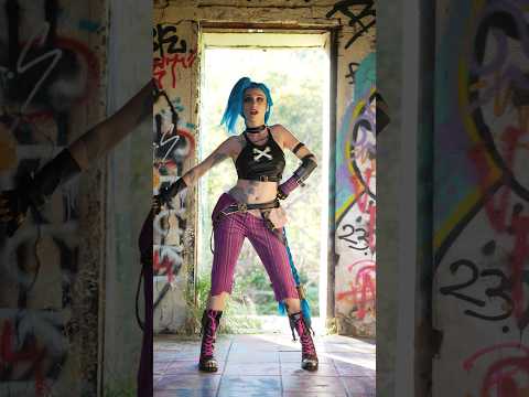 You got me feeling like a psycho, psycho ~ #cosplay #jinx #arcane #leagueoflegends #redvelvet