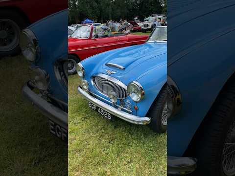 Austin Healey 3000 looking stunning. Painted in Bugatti Blue.