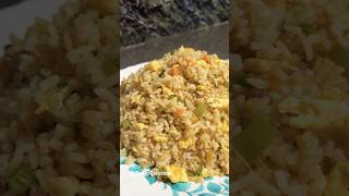#resturantstyle #friedrice #chinesefood #eggfriedrice #recipe #quickrecipe #food #homemade #yummy