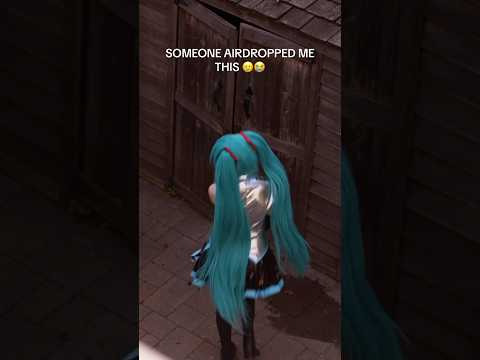 🥲  #miku #mikucosplay #hatsunemiku #mikuhatsune #mikumikudance #vocaloid #cosplay #cosplayer #anime