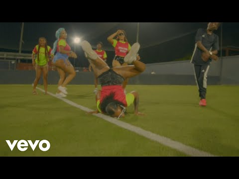 Lyriii, Chuck starr - Banana Chips | Official Music Video