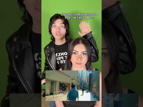 Singing To My Girlfriend For The First Time! (FAIL)