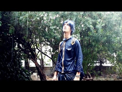 Vocalaction - Crescent Moon - Kaito - Vocaloid live action