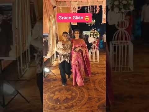 Grace Glide 😍#ytshorts #youtubeshorts #trendingshorts #saree #shorts #shortsfeed #shortsvideo #grace